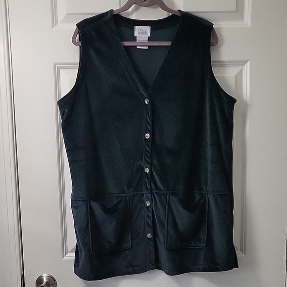 Only Necessities Tops - Only Necessities Black Sleeveless Button Front Vest Top Women’s Large